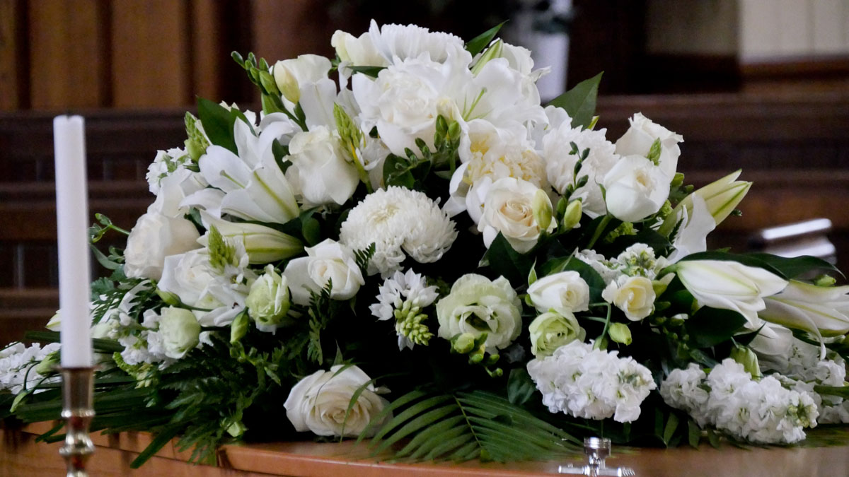 Funeral Flower Etiquette: 10 Expert Tips You Need To Know  Ottawa Flowers  Inc.