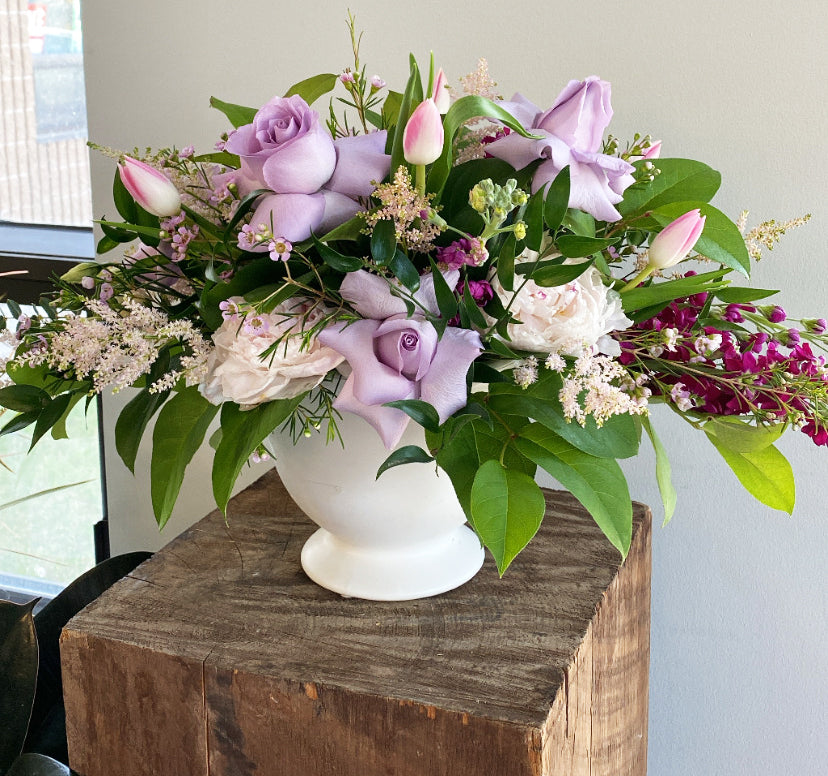 A Mother's Love Ottawa Flowers Inc.