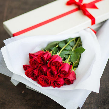B-Classic Long Stem Red Roses in a Luxury Box