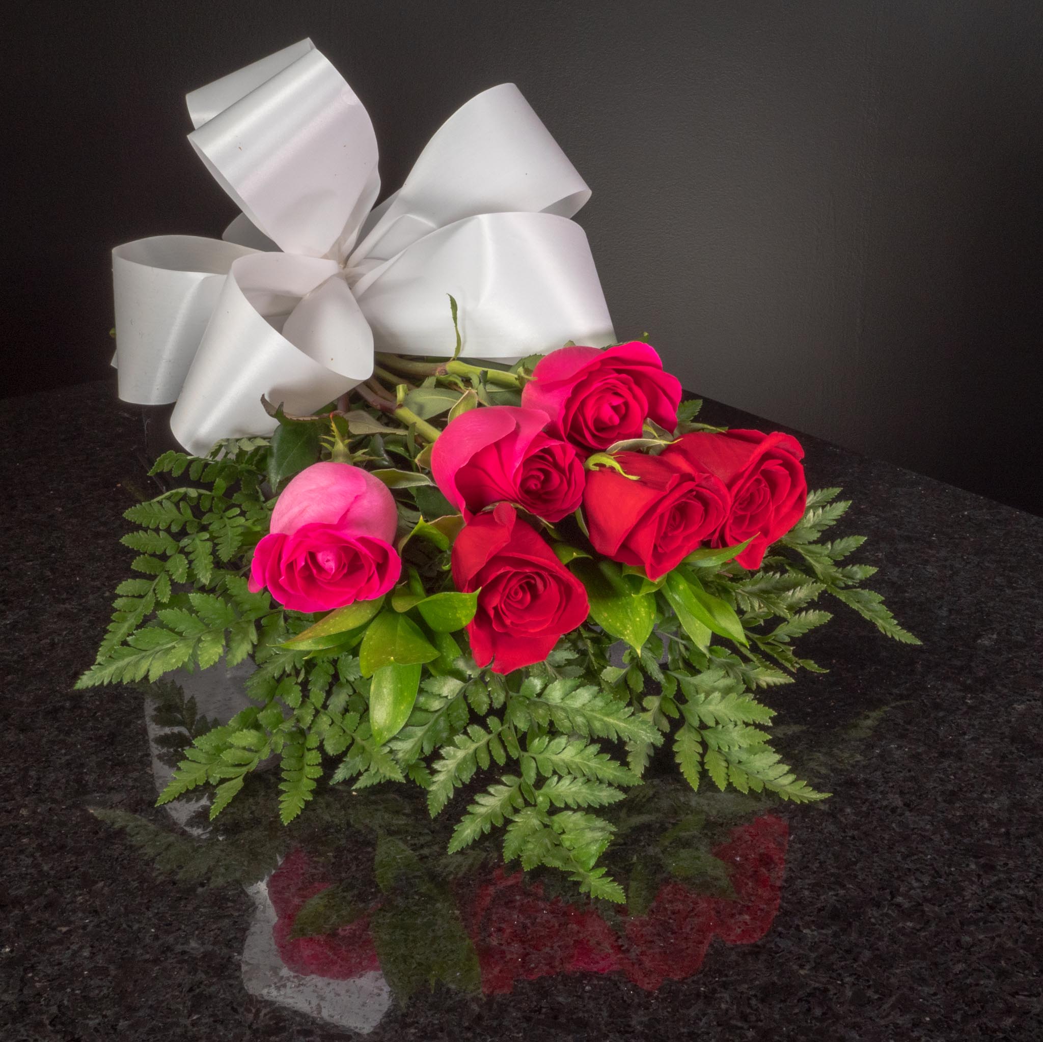 Red Pocock's Roses Red & Hot Pink Roses – Ottawa Flowers Inc.