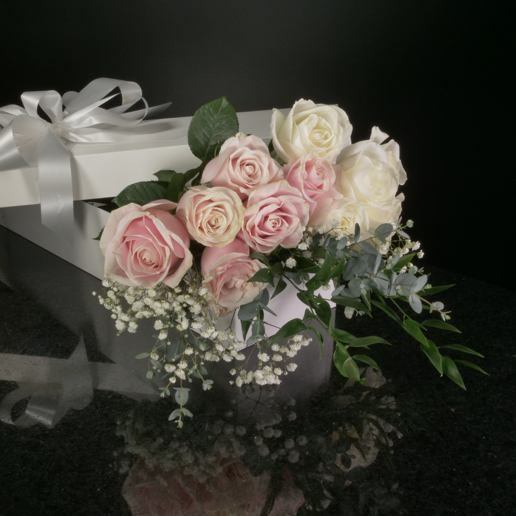 White & Blush Pink Roses – Ottawa Flowers Inc.