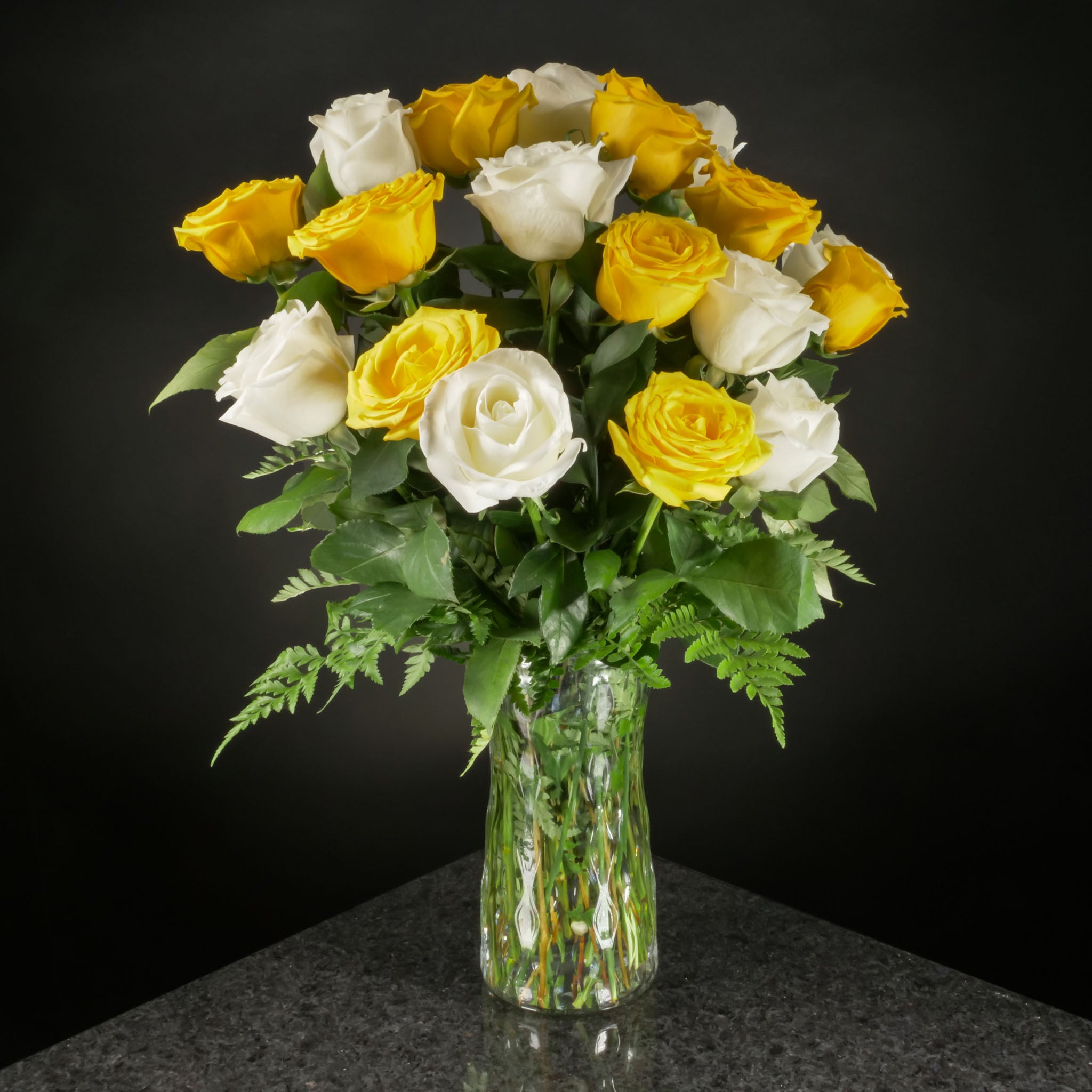 White & Yellow Roses – Ottawa Flowers Inc.