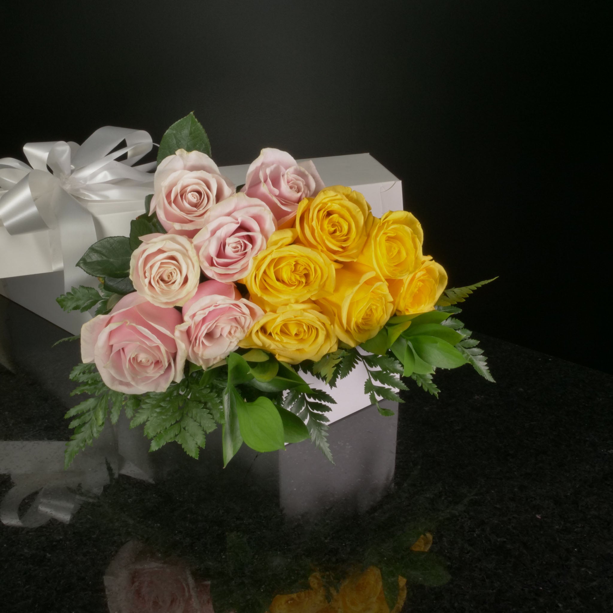 Yellow & Blush Pink Roses – Ottawa Flowers Inc.